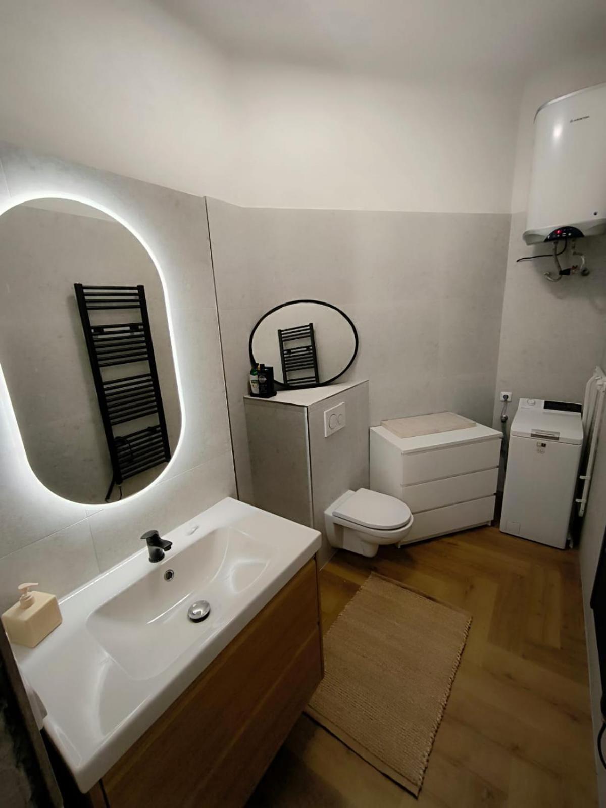 Arty Street Krymska Apartamento *